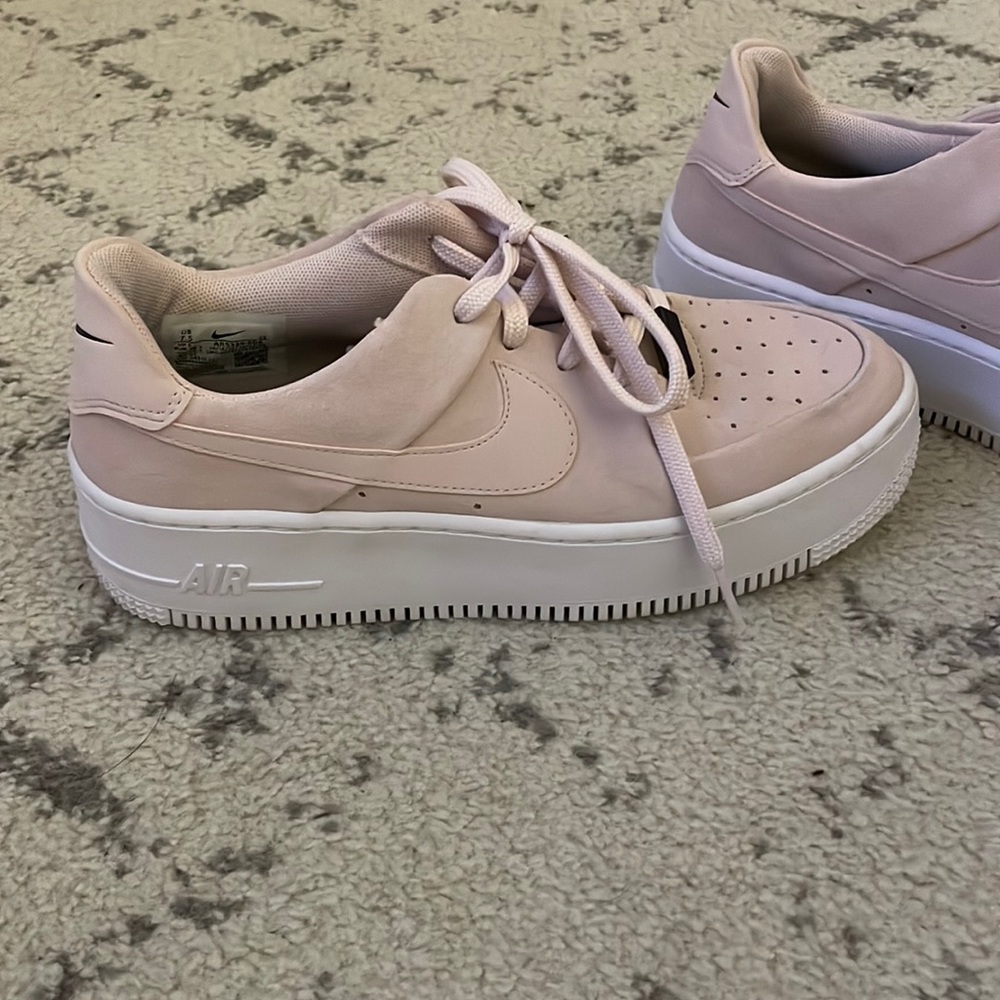Pink Air Force One Sneaker